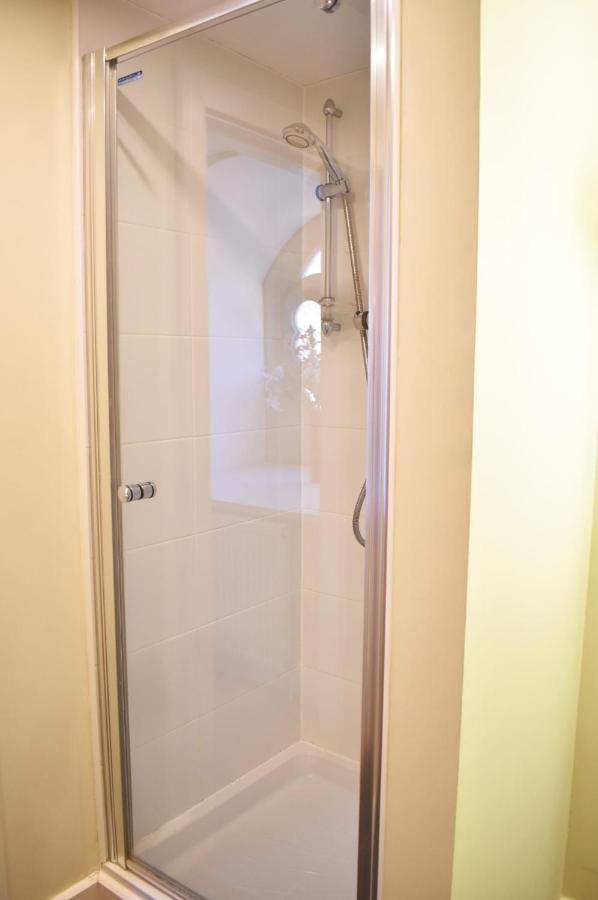 The Ross 2 Bedroom Apartment In Historic Abbey Fort Augustus Zewnętrze zdjęcie